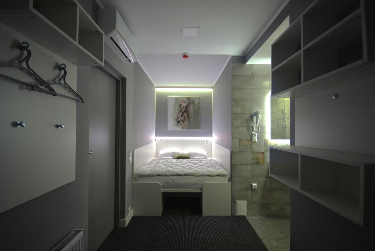 Cubby Hotel Lviv Exterior photo