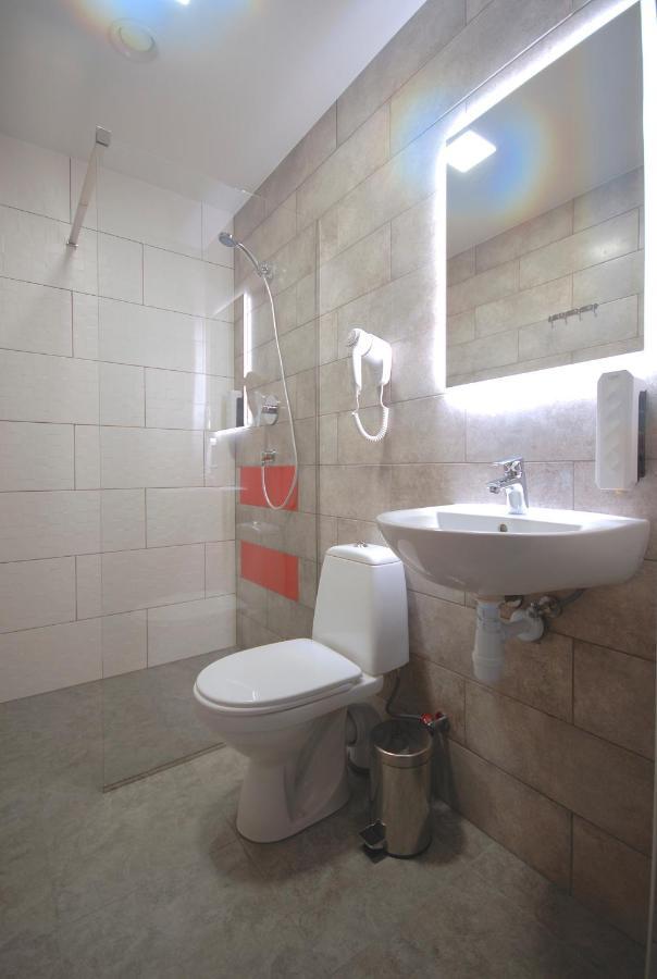 Cubby Hotel Lviv Exterior photo