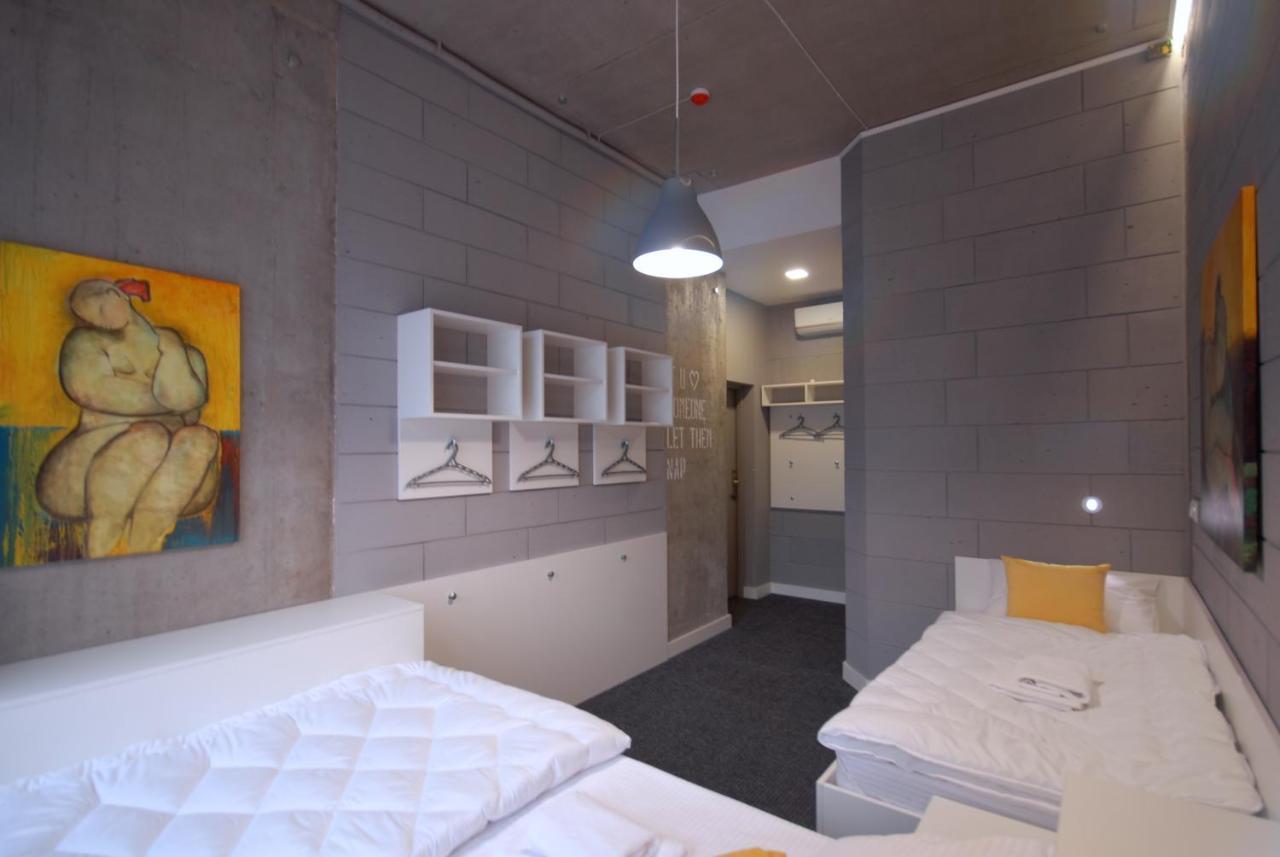 Cubby Hotel Lviv Exterior photo