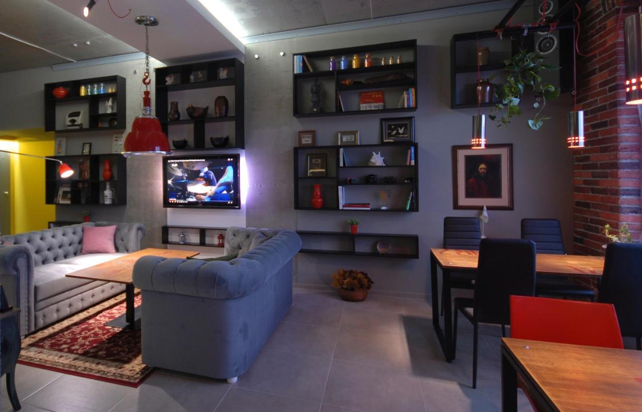 Cubby Hotel Lviv Exterior photo